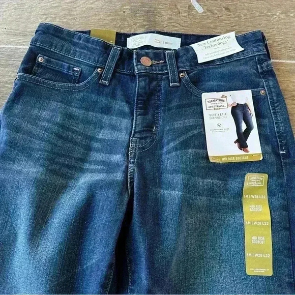 NWT Signature Levi Strauss Gold Label Totally Shaping Bootcut Jeans #4100486804 - Picture 9 of 16